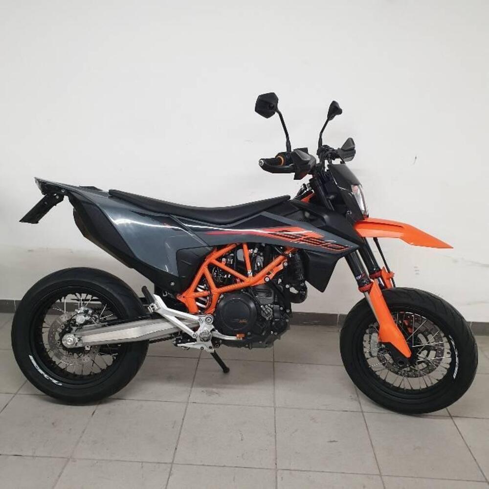 KTM 690 SMC R (2021 - 22) (4)