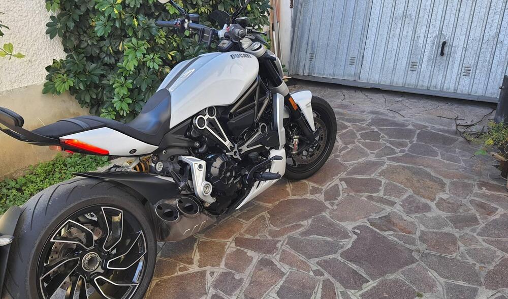 Ducati XDiavel 1262 S (2016 - 20) (2)