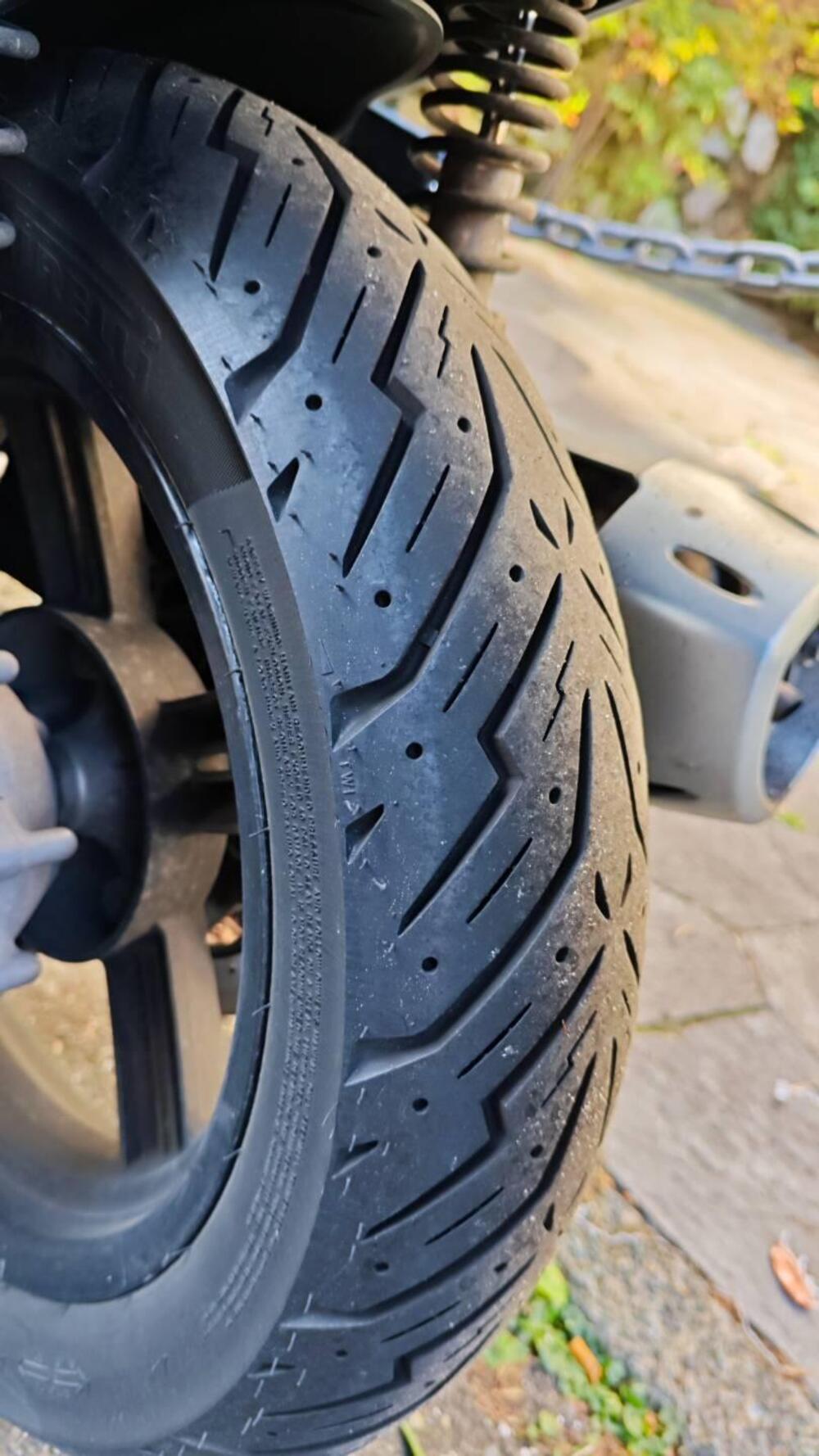 Kymco Agility 200i R16 + (2014 - 17) (3)