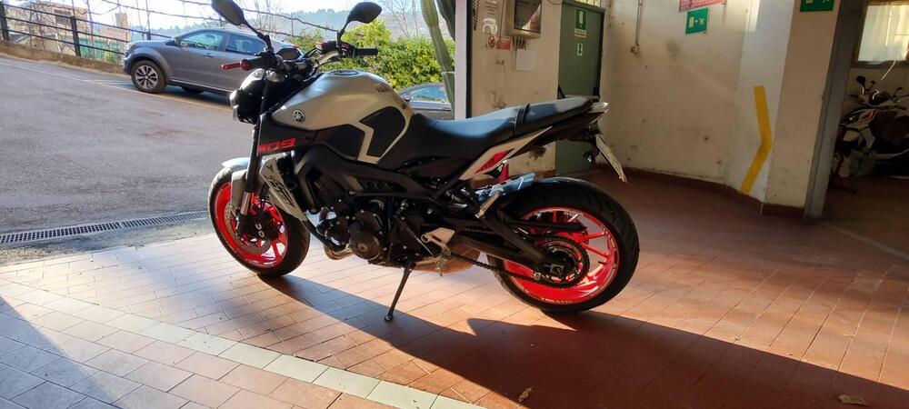 Yamaha MT-09 (2017 - 20) (6)