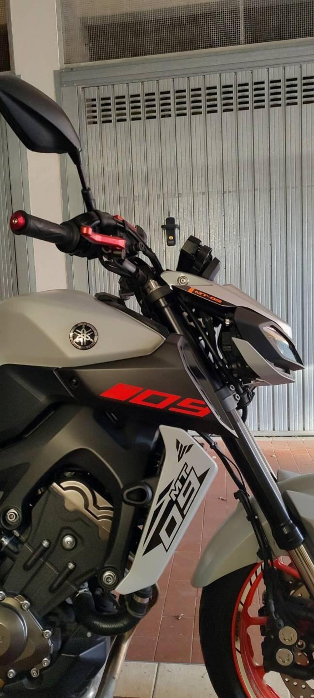 Yamaha MT-09 (2017 - 20) (11)