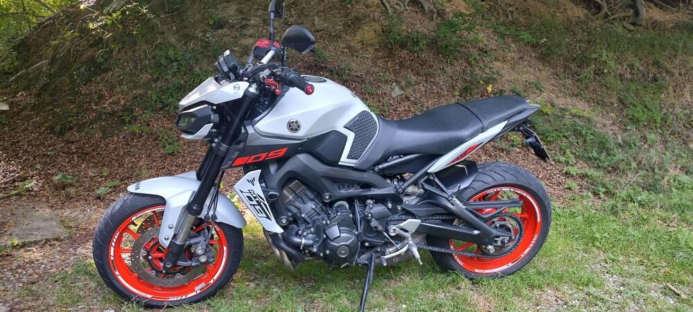 Yamaha MT-09 (2017 - 20) (15)