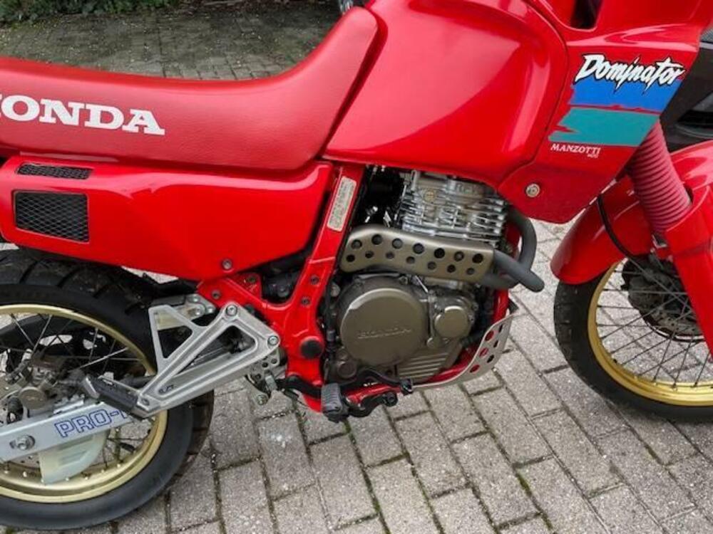 Honda NX 650 Dominator (1988 - 90) (3)