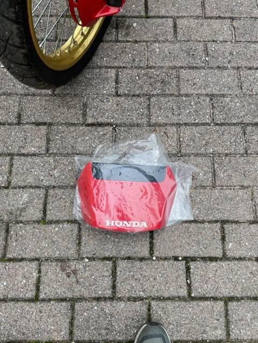 Honda NX 650 Dominator (1988 - 90) (4)