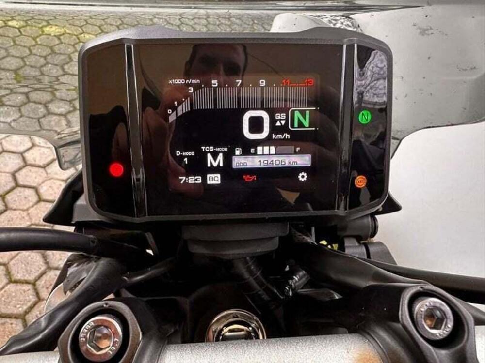 Yamaha MT-09 (2021 - 23) (4)