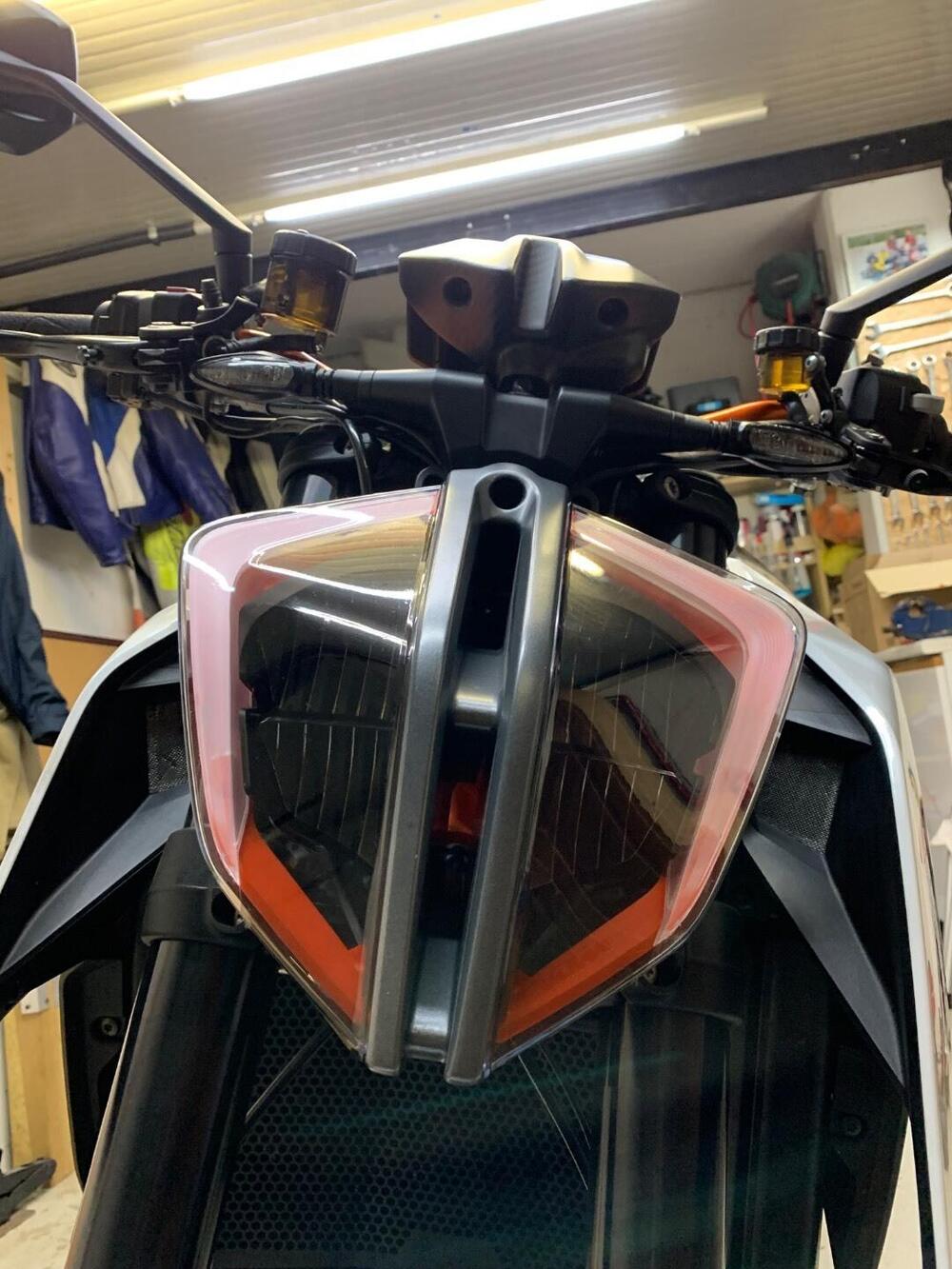 KTM 1290 Super Duke R ABS (2017 - 18) (8)