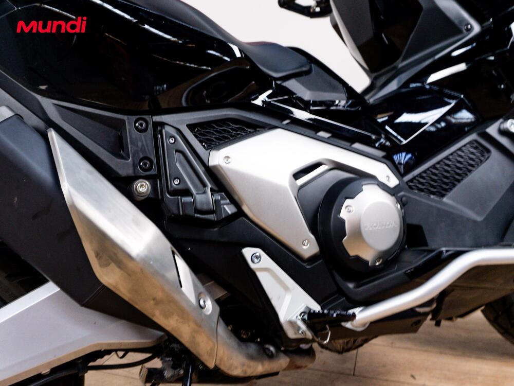 Honda X-ADV 750 Gravel (2025 - 26) (4)