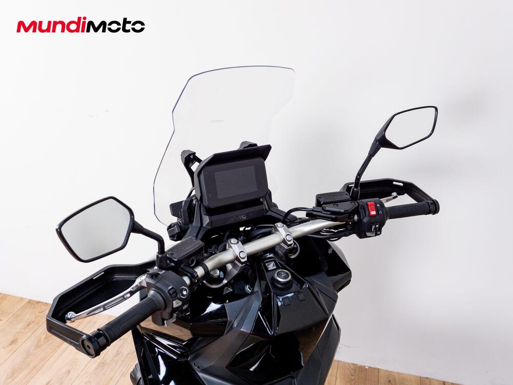 Honda X-ADV 750 Gravel (2025 - 26) (11)