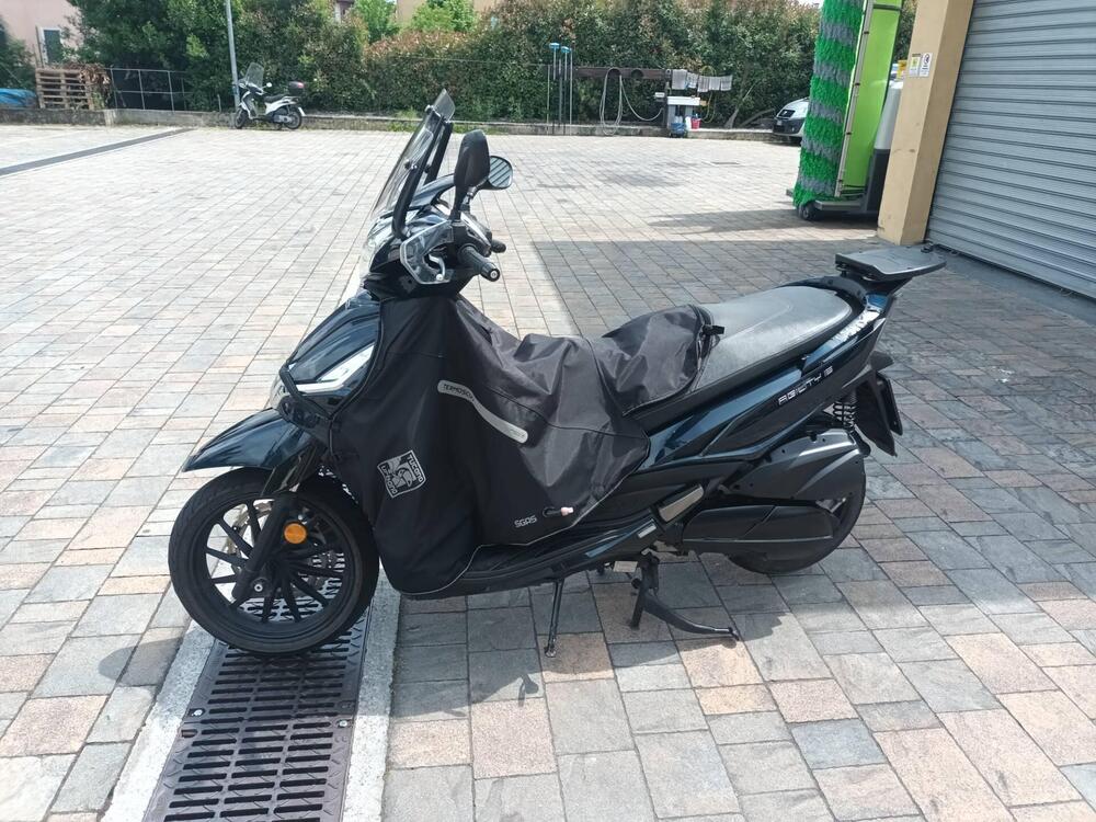 Kymco Agility 300i (2021 - 25) (3)