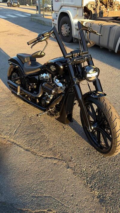 Harley-Davidson 114 Breakout (2018 - 20) - FXBRS usata