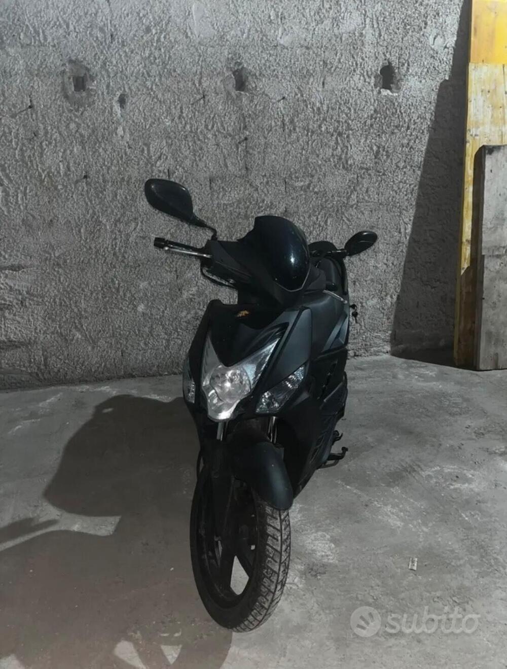 Kymco Agility 125 R16 + (2017 - 20) (5)