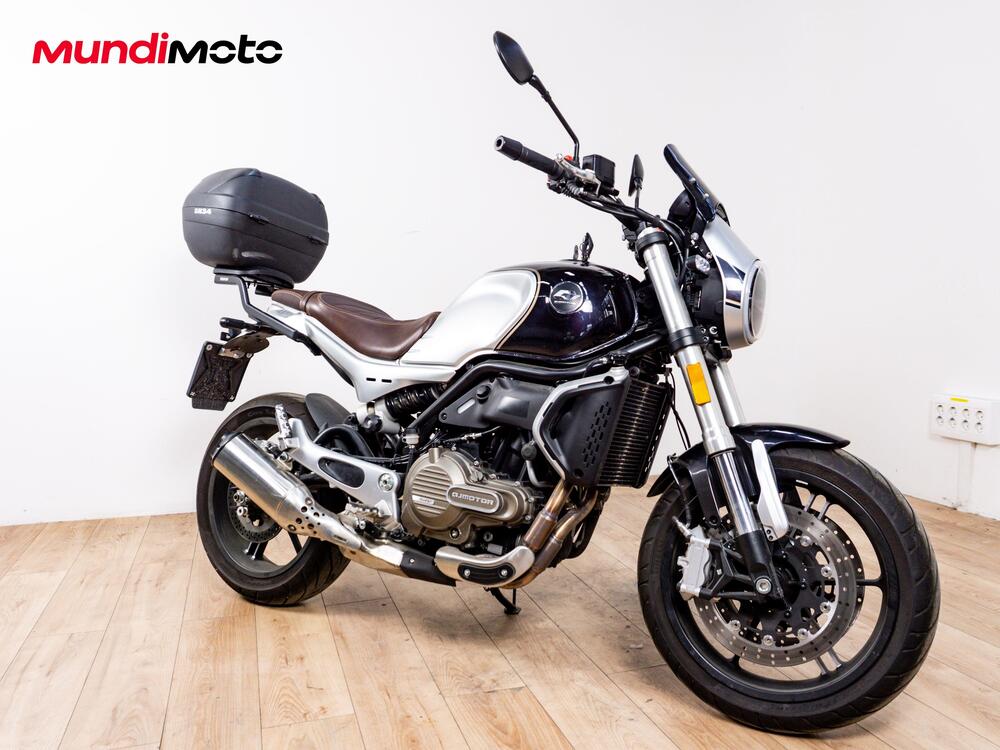 QJ Motor SRV 550 (2024) (2)