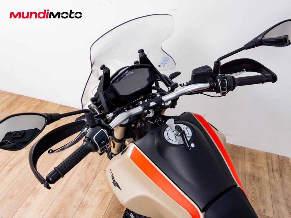 Moto Guzzi V85 TT Travel (2020) (11)