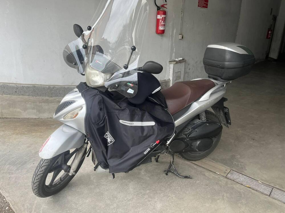 Suzuki SIXteen 125 (2007 - 14) (2)