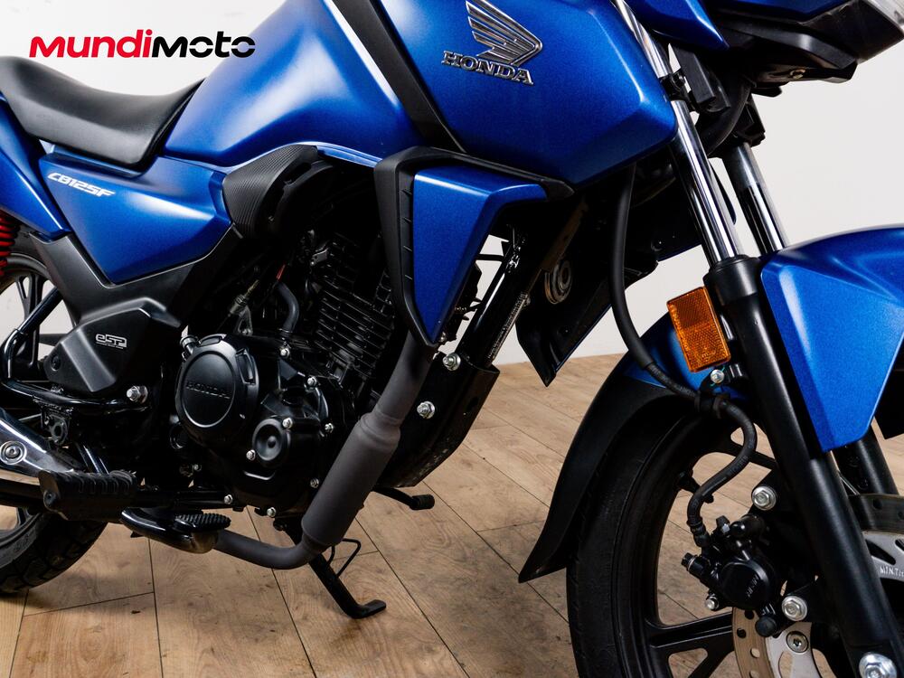 Honda CB 125 F (2026) (5)