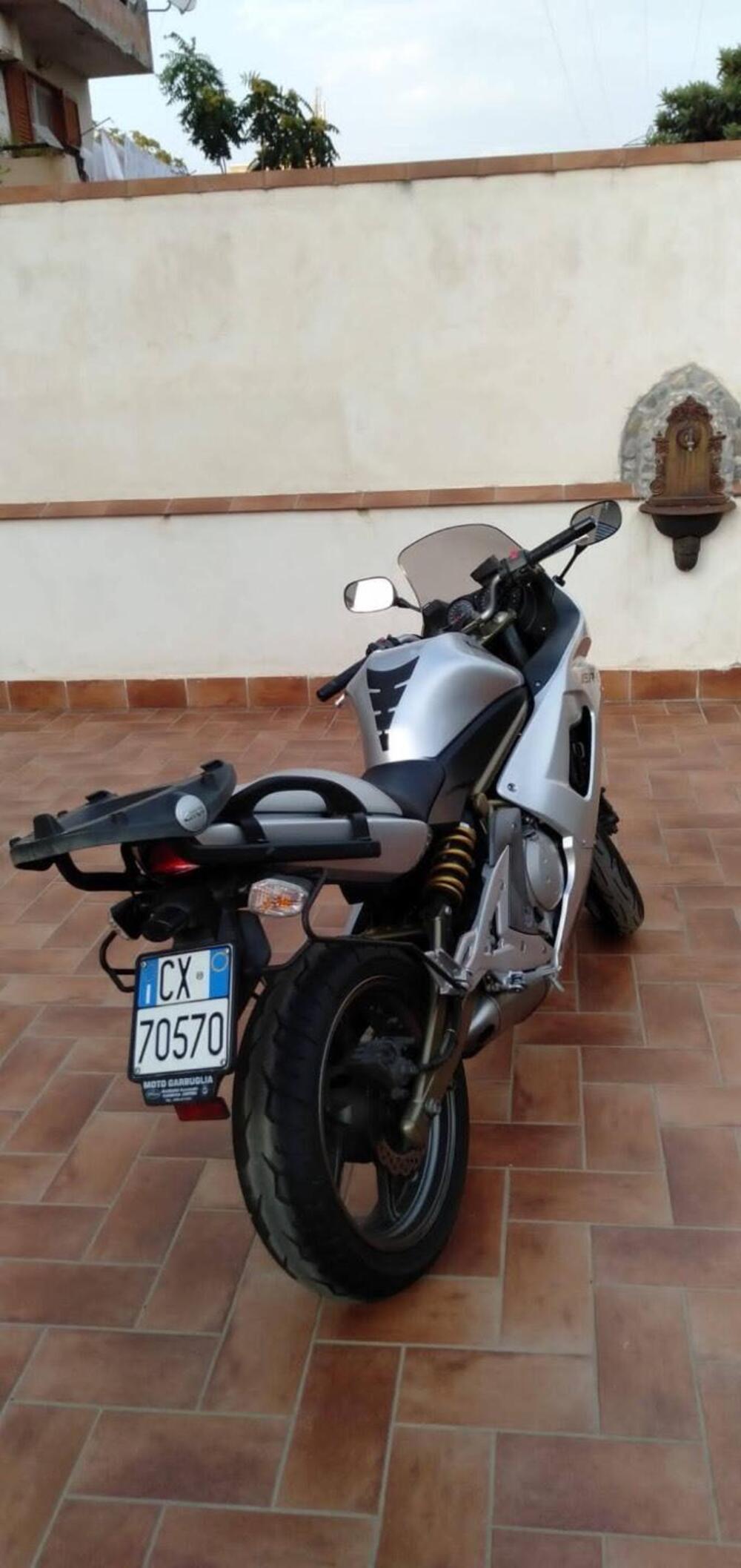 Kawasaki ER-6F (2006 - 08) (2)