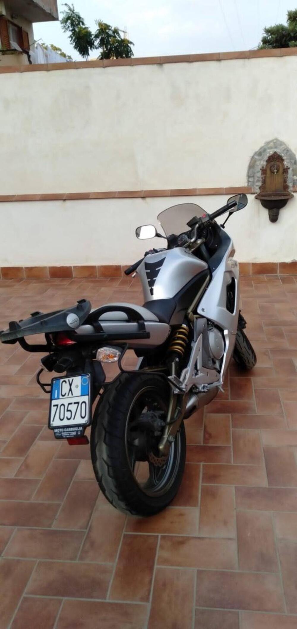 Kawasaki ER-6F (2006 - 08) (6)