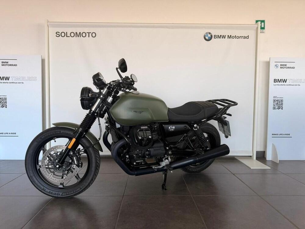 Moto Guzzi V7 Stone (2021 - 24) (4)