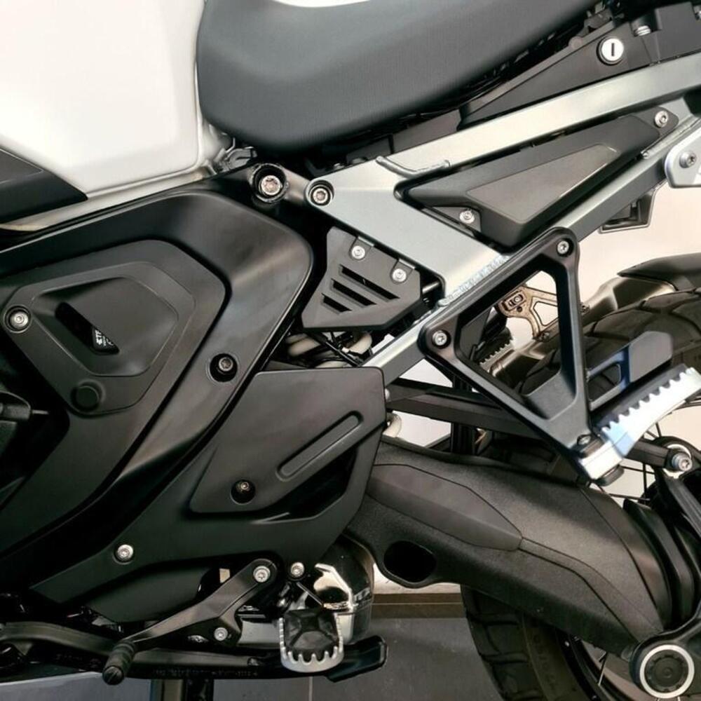 Bmw R 1300 GS Adventure Trophy (2025 - 26) (14)