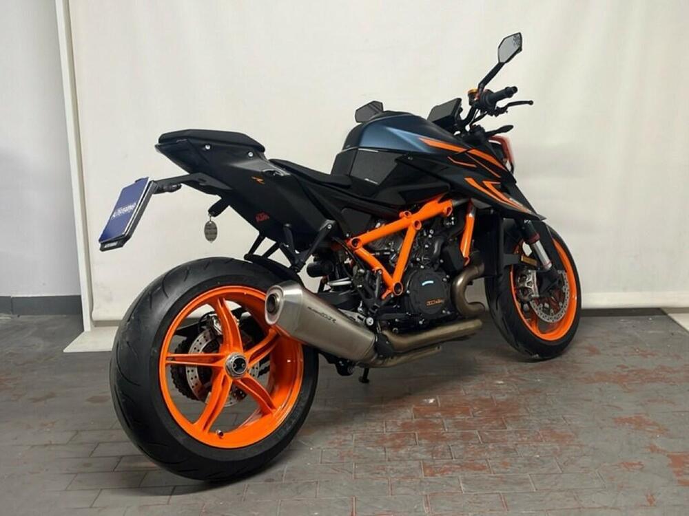 KTM 1290 Super Duke R (2022 - 23) (4)