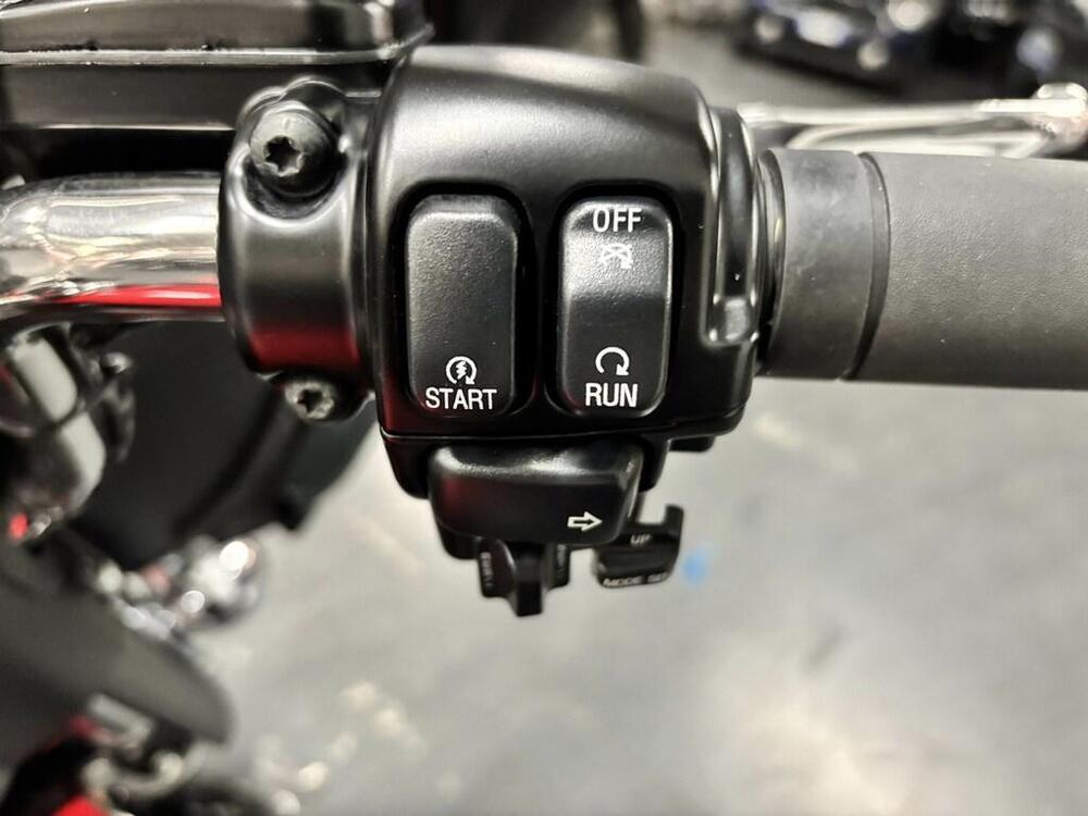 Harley-Davidson 1690 Electra Glide Ultra Limited (2010 - 13) - FLHTK (6)