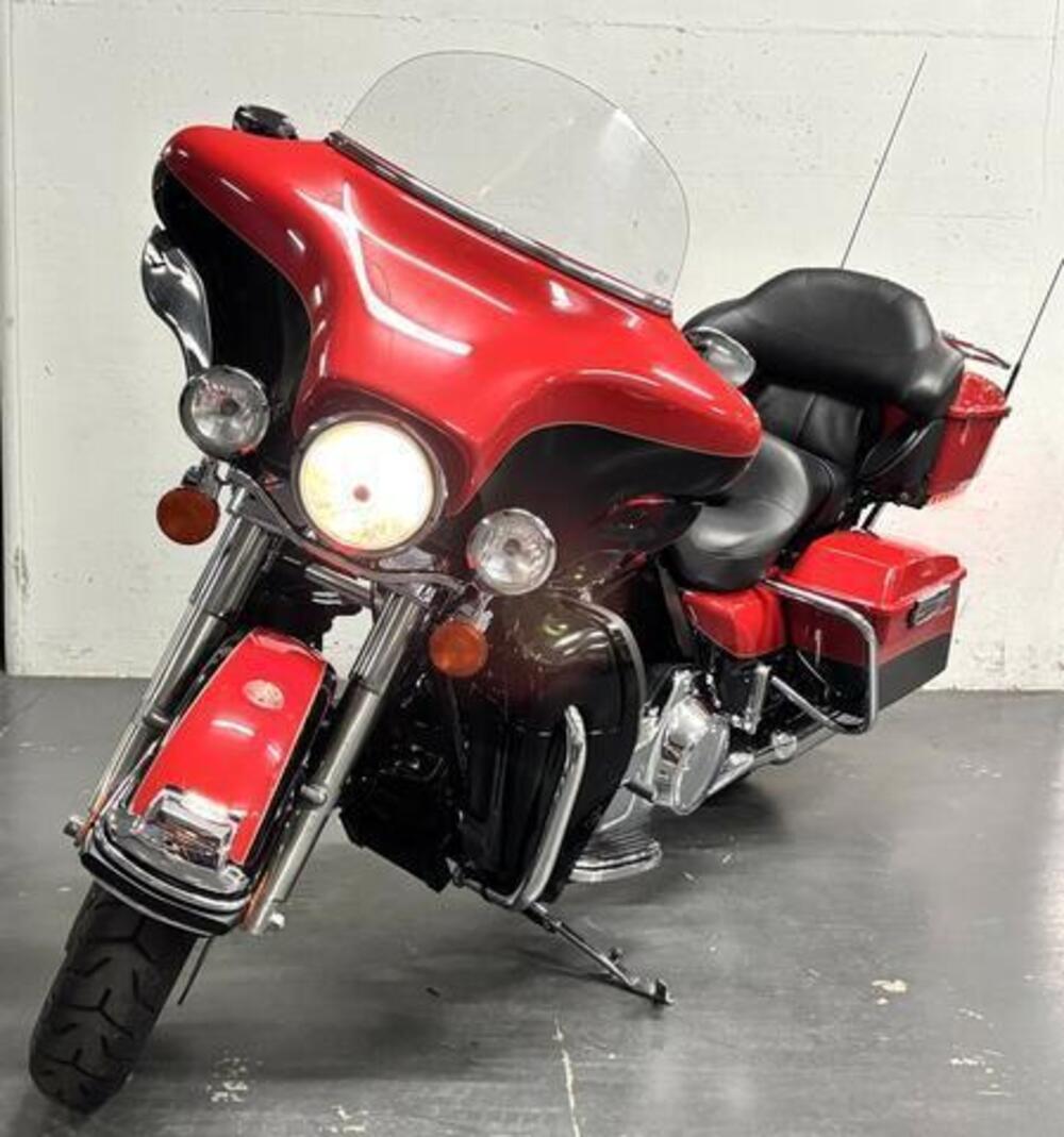 Harley-Davidson 1690 Electra Glide Ultra Limited (2010 - 13) - FLHTK (2)