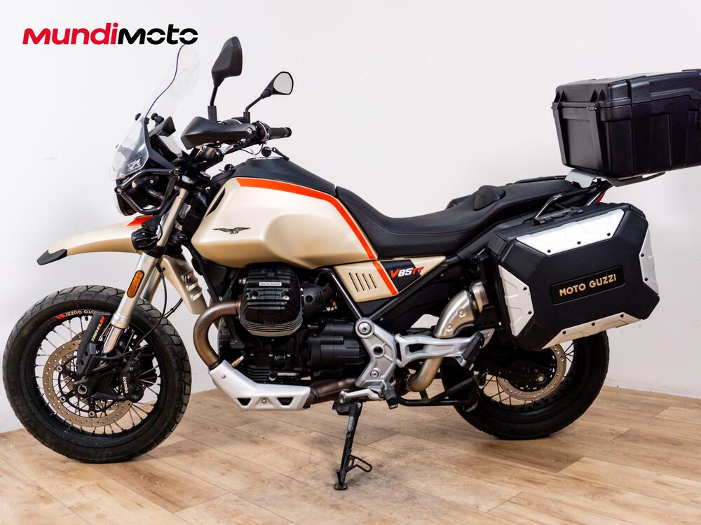Moto Guzzi V85 TT Travel (2020) (6)
