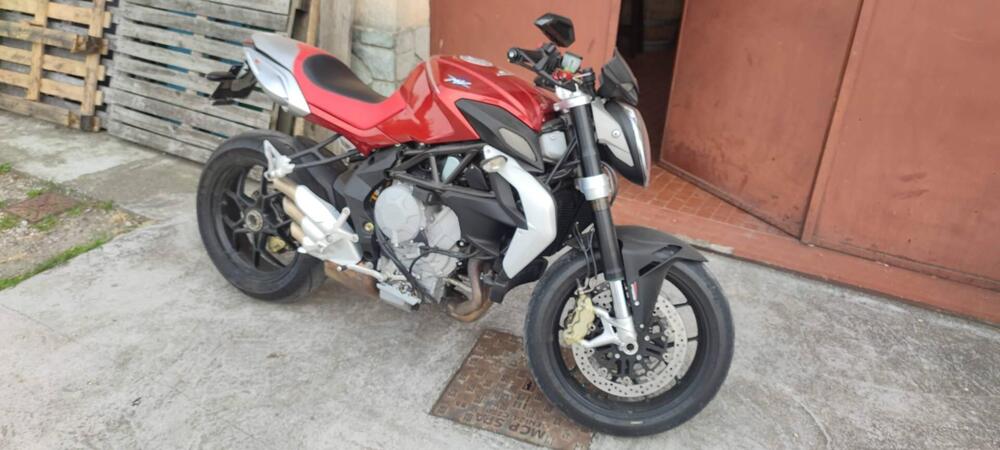 MV Agusta Brutale 800 EAS ABS (2012 - 15) (6)