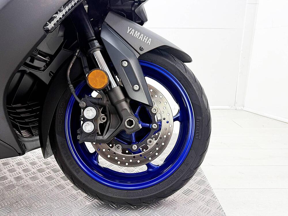 Yamaha T-Max 560 (2022 - 24) (12)