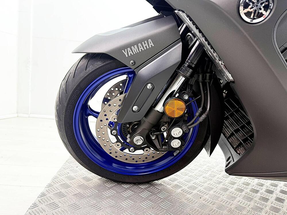 Yamaha T-Max 560 (2022 - 24) (13)