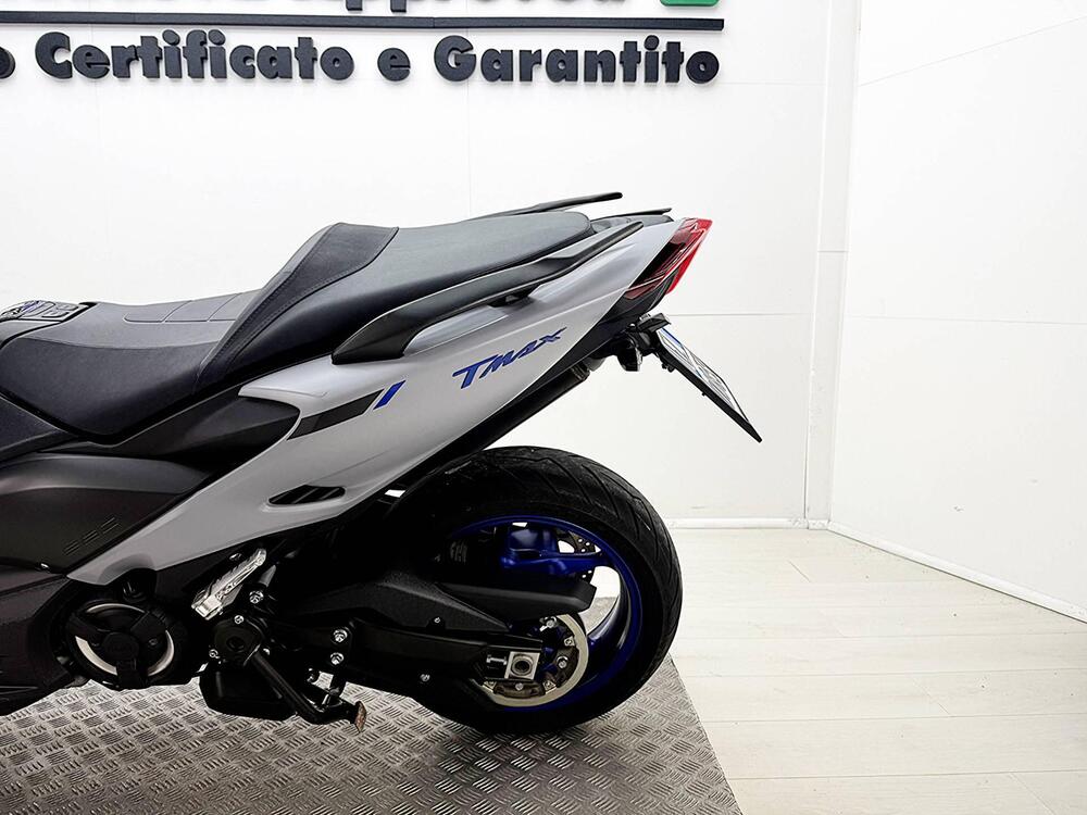 Yamaha T-Max 560 (2022 - 24) (16)