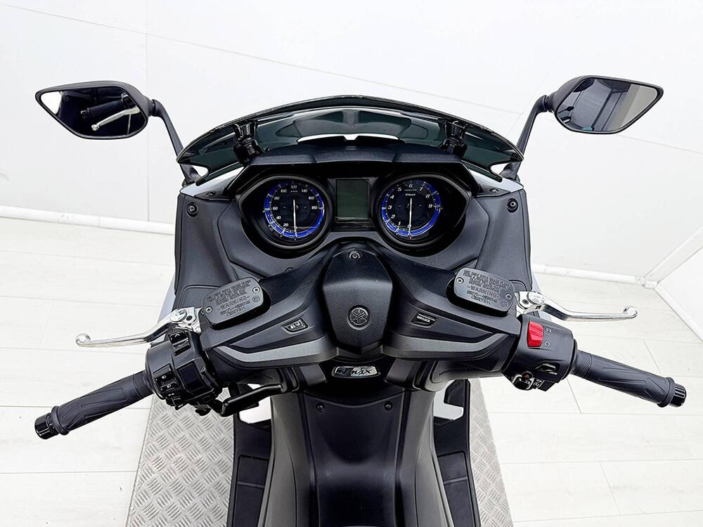 Yamaha T-Max 560 (2022 - 24) (19)