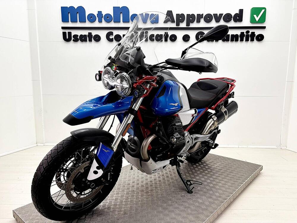 Moto Guzzi V85 TT Evocative Graphics (2021 - 23) (3)