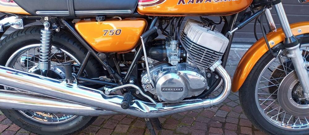 Kawasaki H2 Mach 4 750 (3)