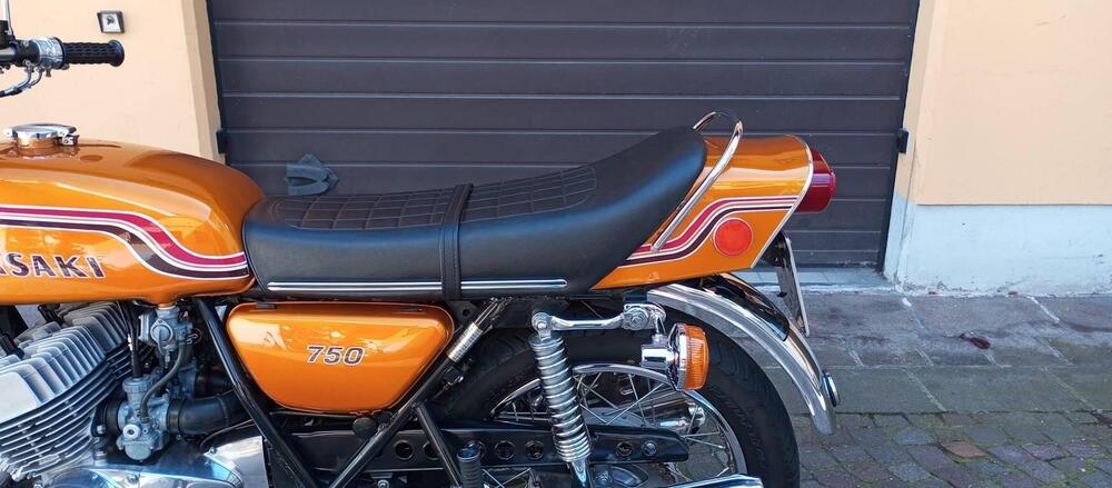 Kawasaki H2 Mach 4 750 (17)