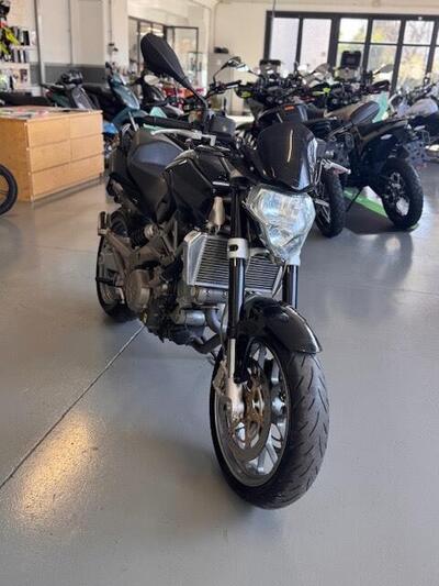 Aprilia Shiver 750 (2010 - 16) usata