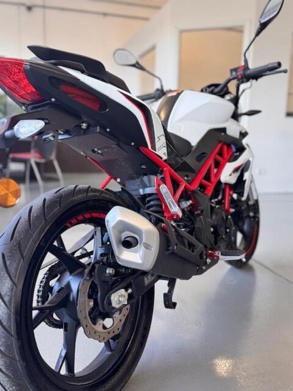 Benelli BN 125 (2021 - 25) (6)