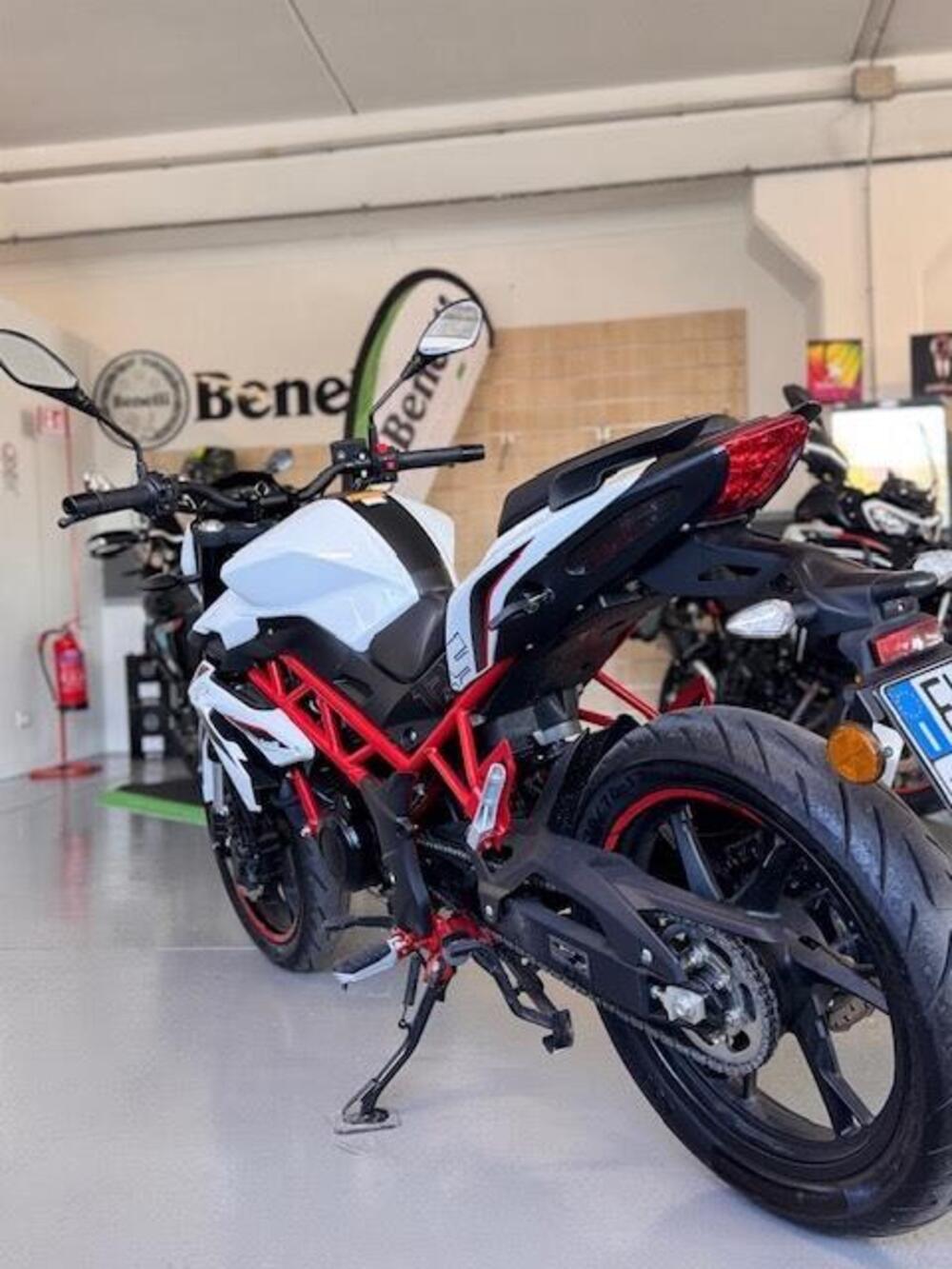 Benelli BN 125 (2021 - 25) (7)