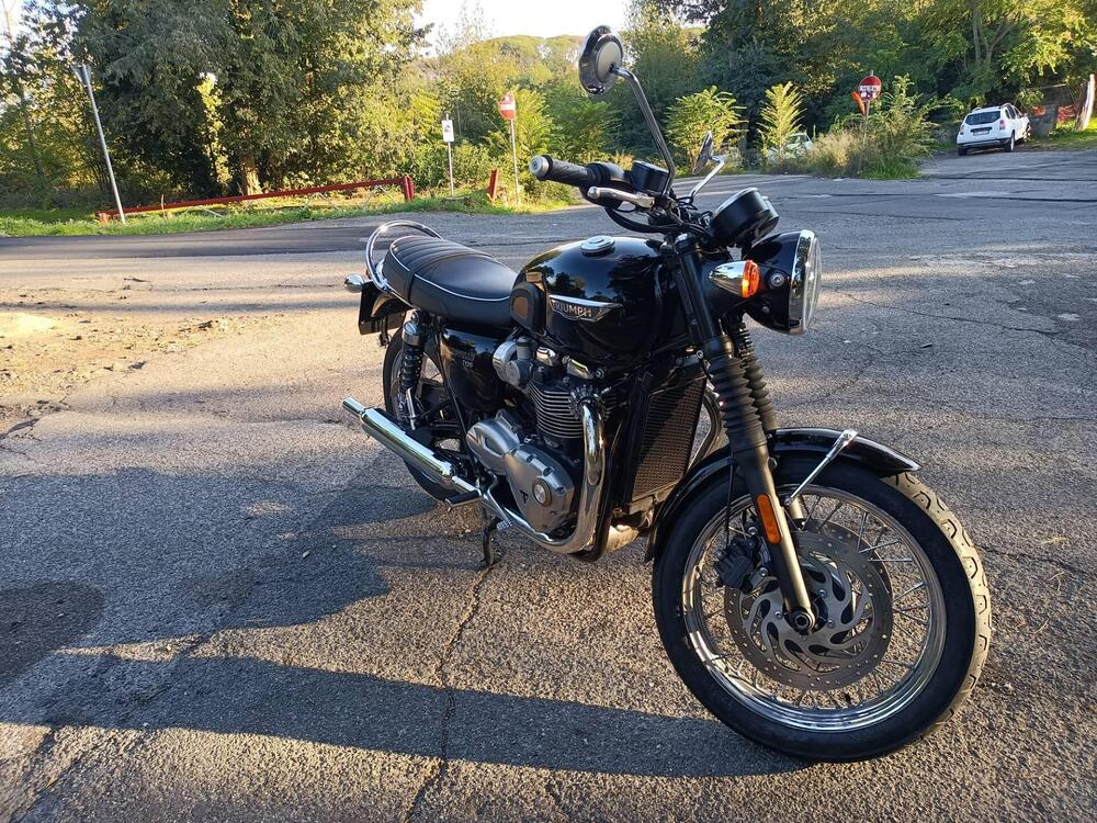 Triumph Bonneville T120 Black (2017 - 20) (5)