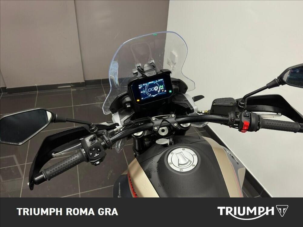 Moto Guzzi V85 TT Travel (2024 - 26) (11)