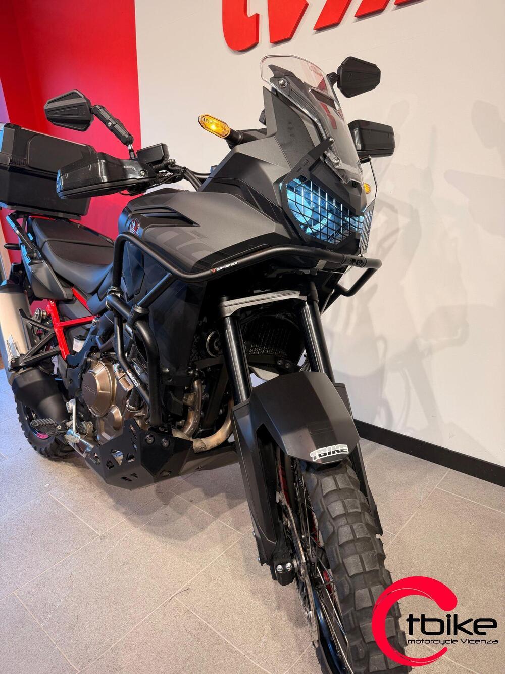 Honda Africa Twin CRF 1100L Urban (2022 - 23) (6)