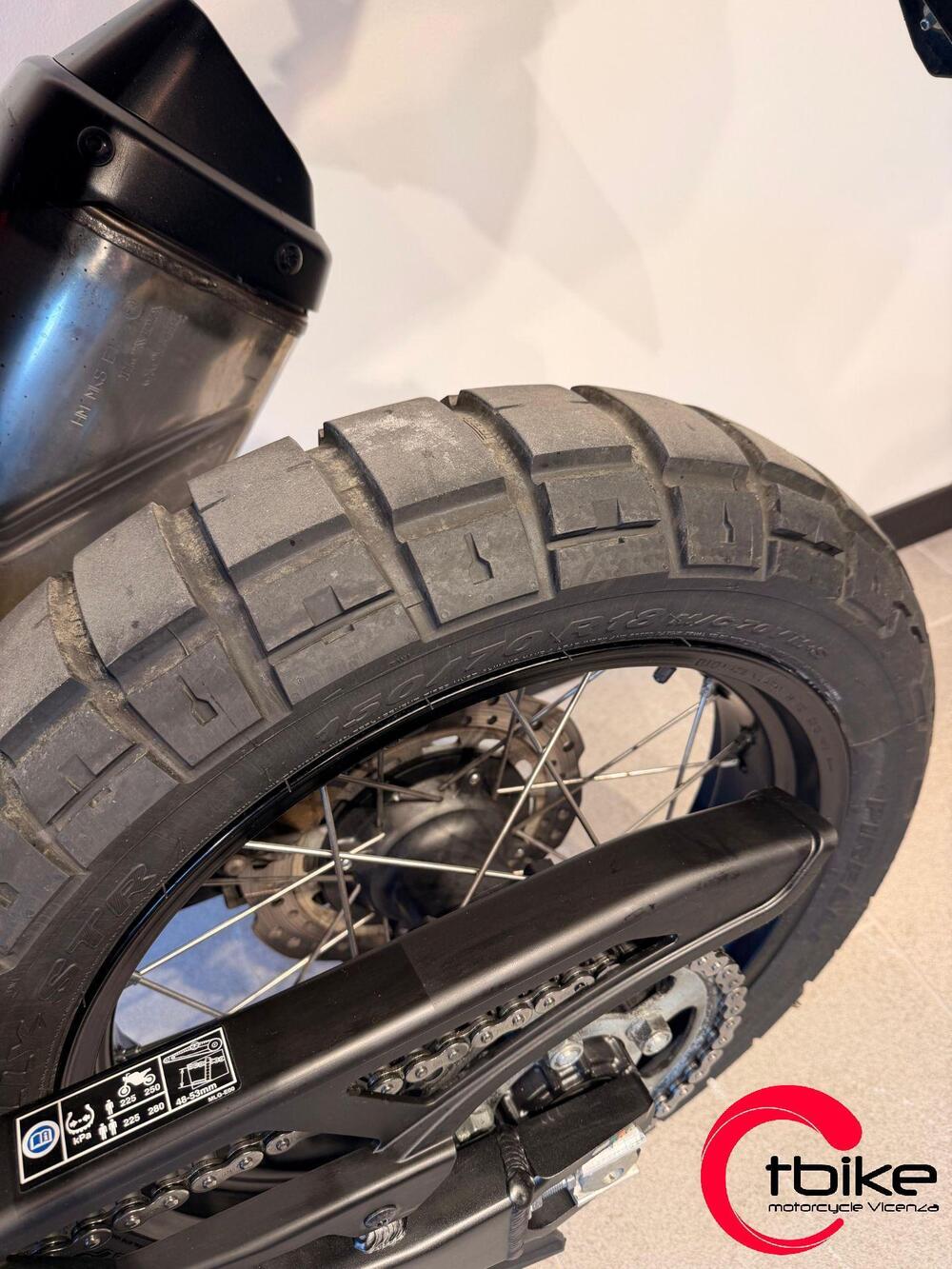 Honda Africa Twin CRF 1100L Urban (2022 - 23) (6)