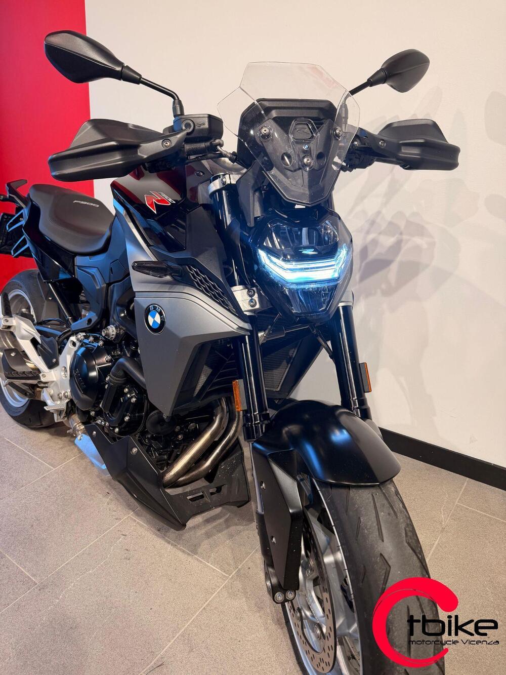 Bmw F 900 R (2017 - 20) (2)