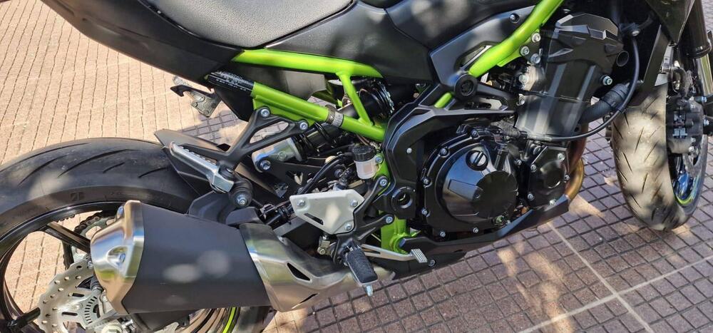 Kawasaki Z 900 (2021 - 24) (2)
