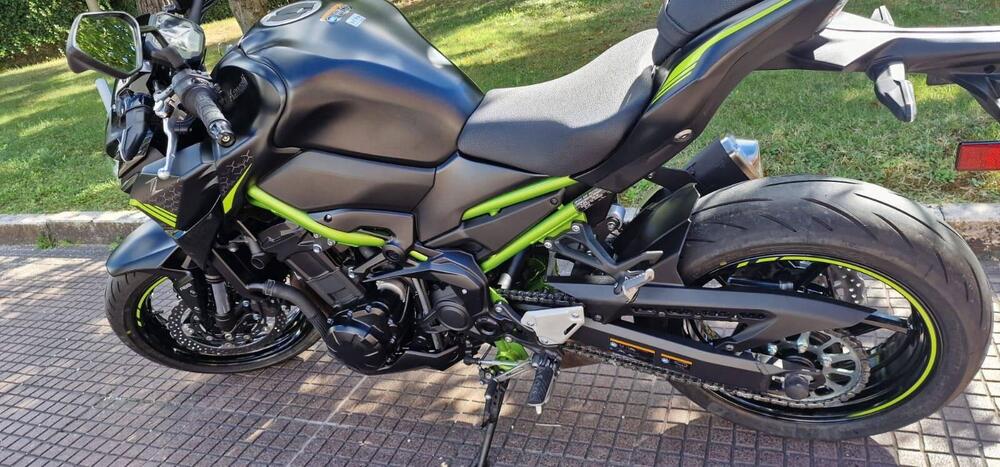 Kawasaki Z 900 (2021 - 24) (4)