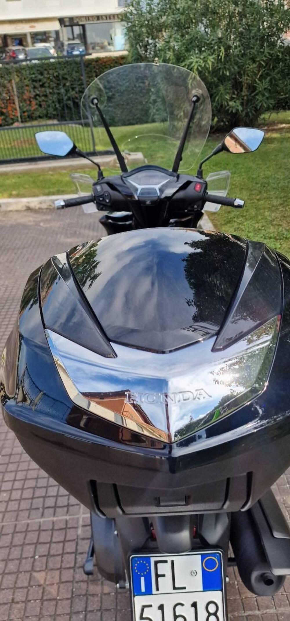 Honda SH 350 (2021 - 24) (4)