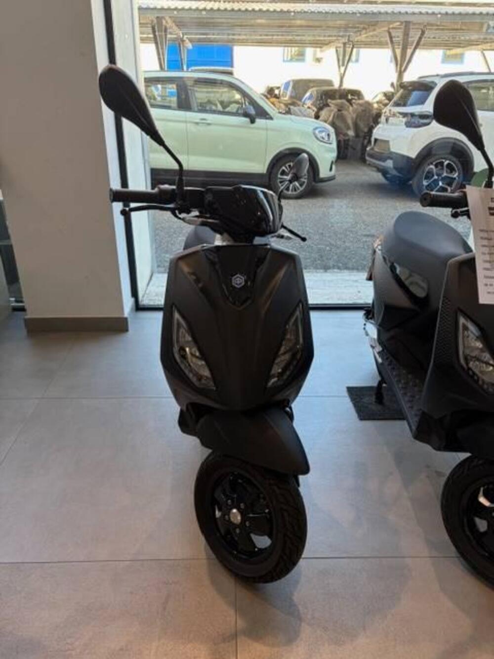 Piaggio 1 Active (2022 - 26) (3)