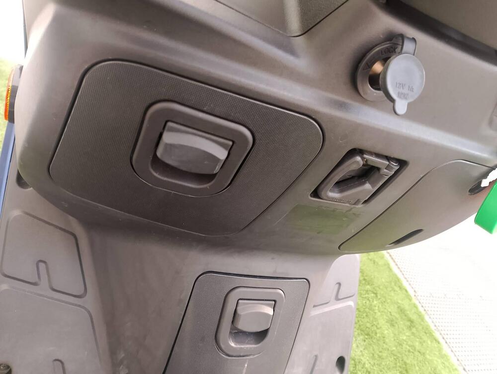 Kymco G-Dink 300i (2018 - 20) (7)