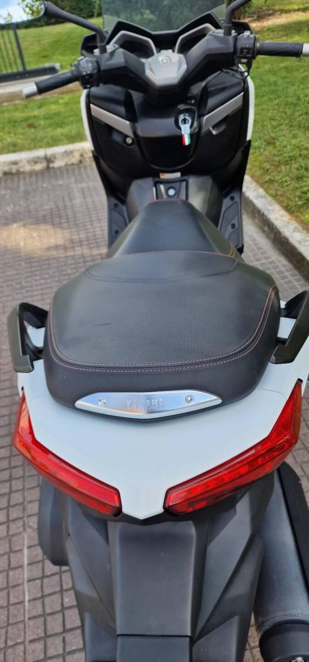 Yamaha X-Max 250 (2014 - 16) (2)