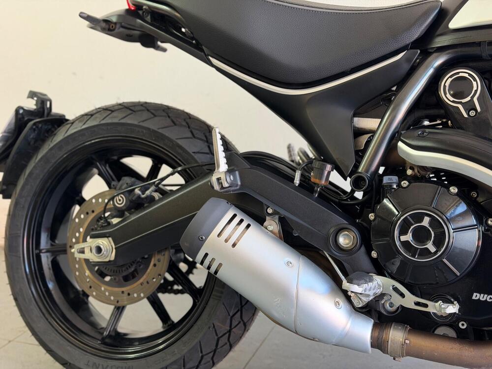 Ducati Scrambler 800 Icon Dark (2021 - 22) (3)